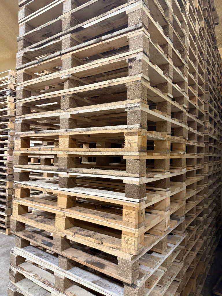 Pallets (blokpallets) | HB Veilen B.V.