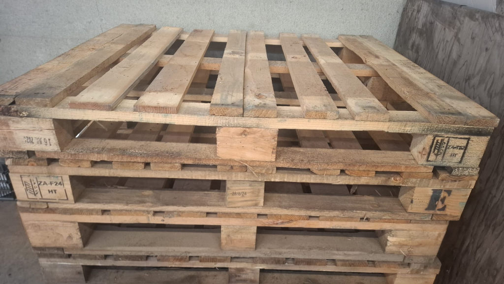 HT Pallets | HB Veilen B.V.