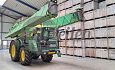 Tractor met spuit