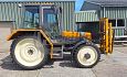 Tractor met hefmast