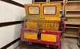Tractor met strodekmachine combinatie