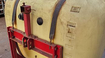 250a9ebd 8b8e 40dc beae b8f3f78813ad