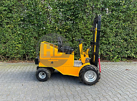 Terrein heftruck
