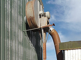 Afzuiginstallatie met opvangwagen 
