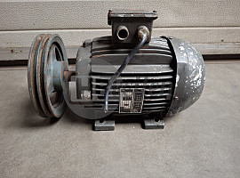 Motor met vertragingskast