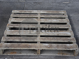 Pallets (120x120 cm)