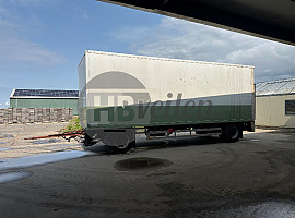 Dichte aanhangwagen met klep