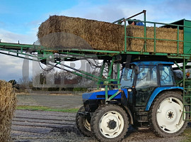 Strodekmachine met strodak