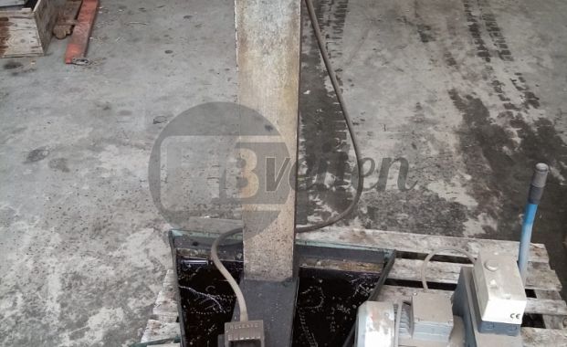 Hydraulische slangenpers en afkorter