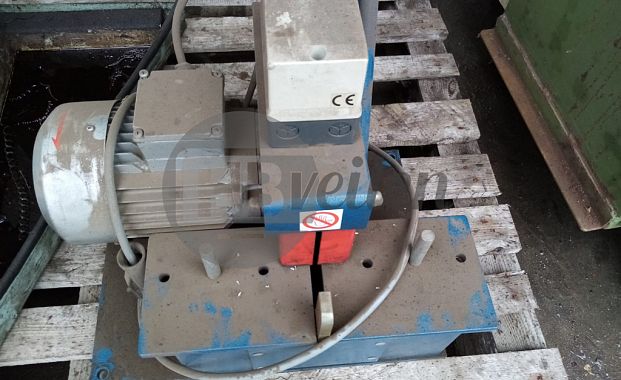 Hydraulische slangenpers en afkorter