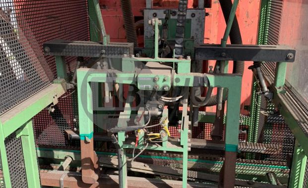 Seal machine