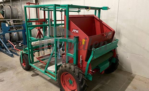 Zelfrijdende plantmachine 