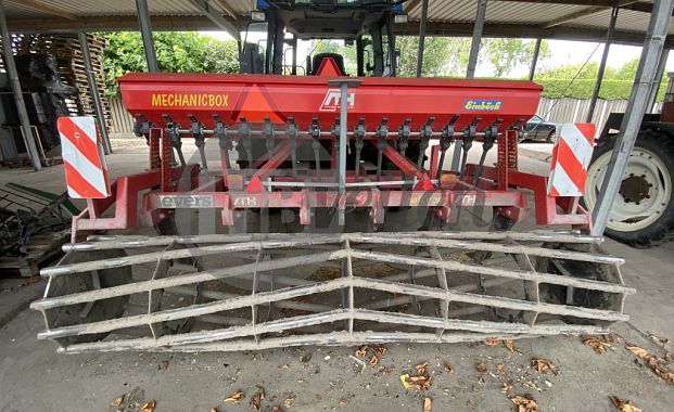 Cultivator / Zaaimachine