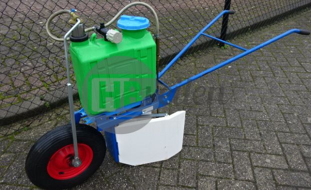 Spuitkruiwagen