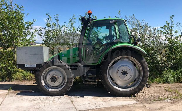 Tractor
