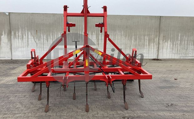 Cultivator