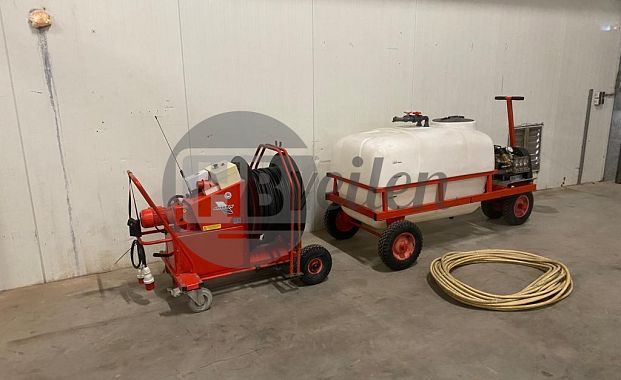 Spuitwagen met haspel