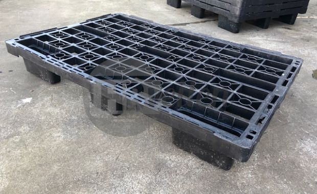 Kunststof- / plastic pallets 