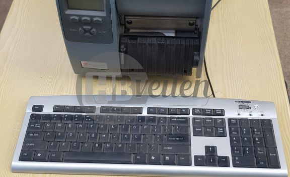 Sticker / label printer