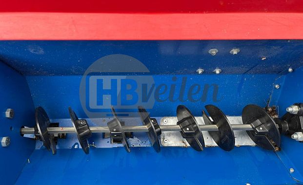 Rotoreg met zaaimachine