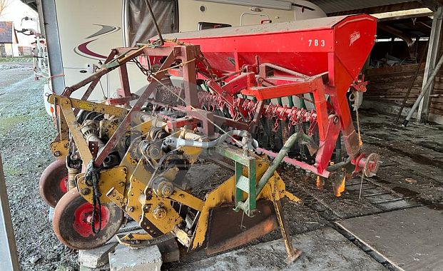 Spitmachine met zaaimachine