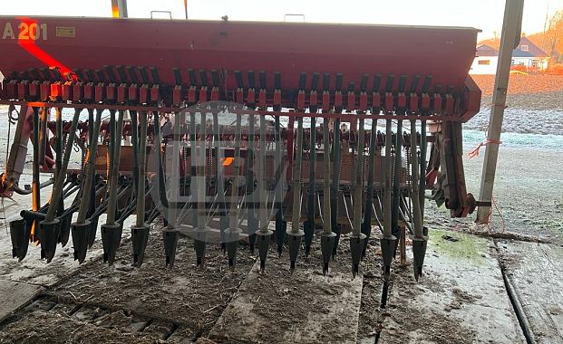 Spitmachine met zaaimachine