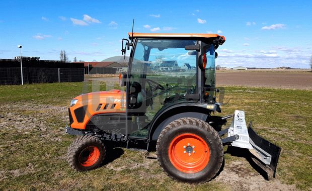 Tractor