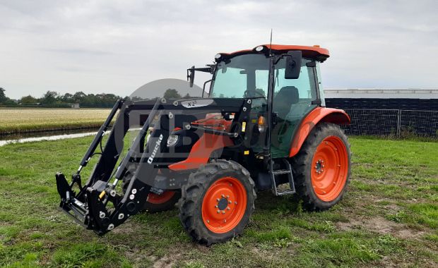 Tractor met voorlader