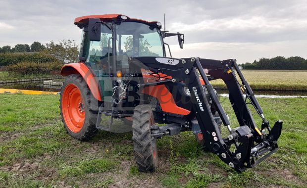 Tractor met voorlader