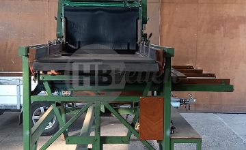 Sorteermachine met ontklistermachine.