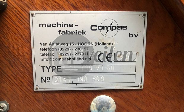 Elevator met stortbunker