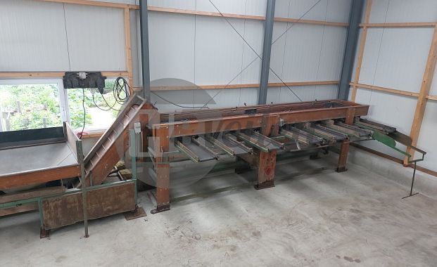 Sorteermachine met opvoerelevator