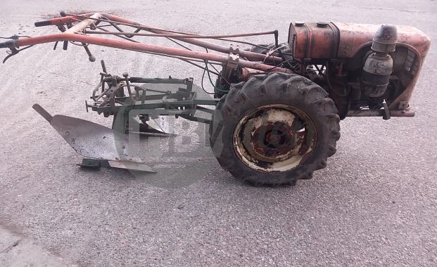 Tractor met ploeg