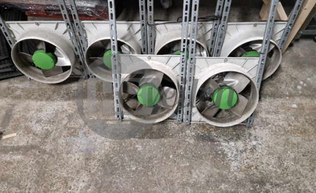 Ventilatoren en regelkast