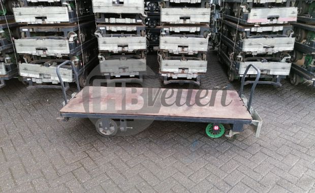 Buisrailkarren / transportkarren