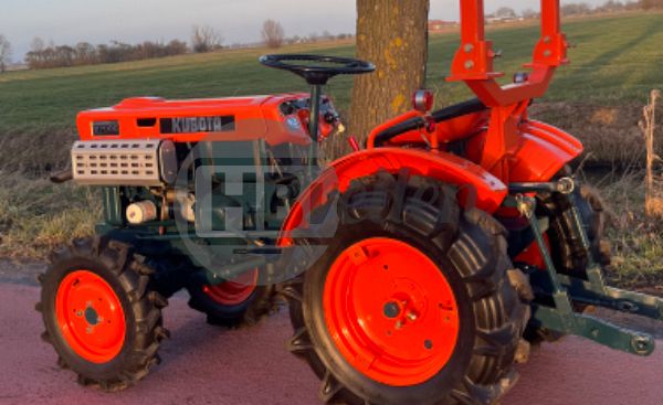 Tractor 