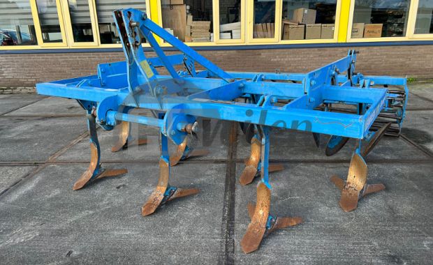 Vleugelschaar cultivator