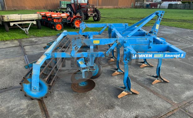 Vleugelschaar cultivator