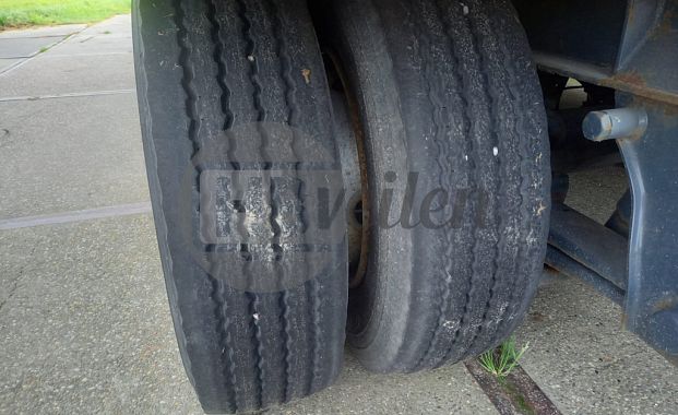 Vrachtwagen aanhanger