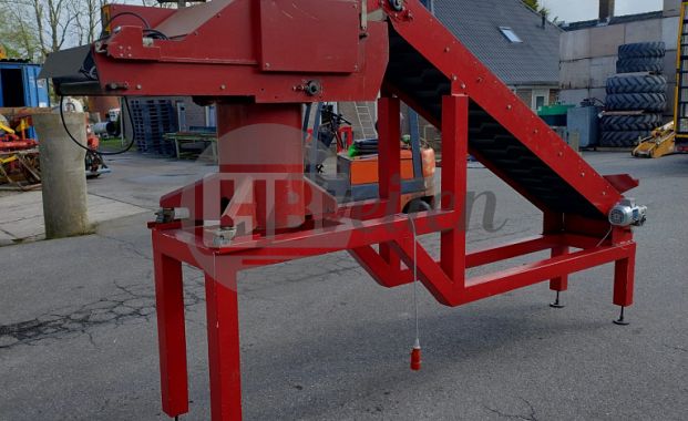Telmachine met elevator