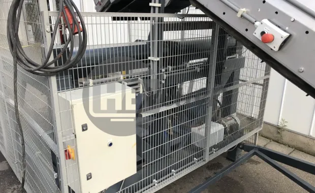 Kistenvuller met elevator