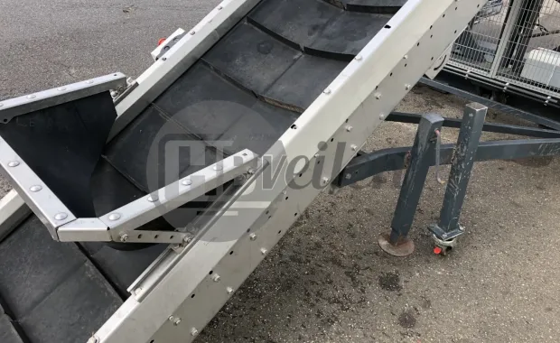 Kistenvuller met elevator