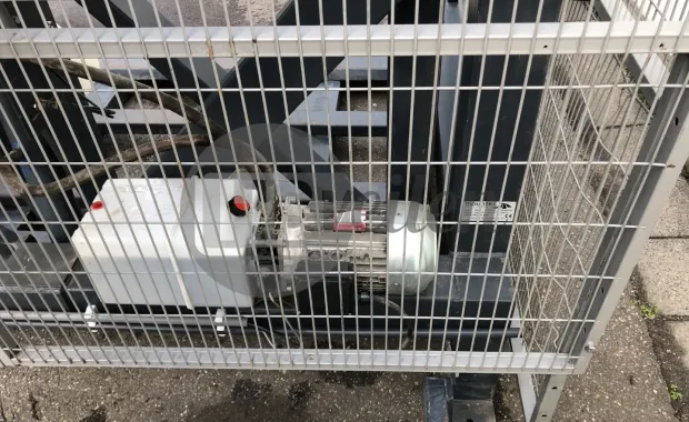 Kistenvuller met elevator