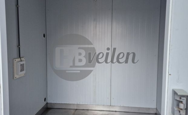 Bloemenautomaat met koelcel