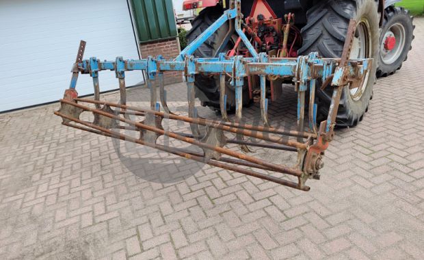 Cultivator met rol