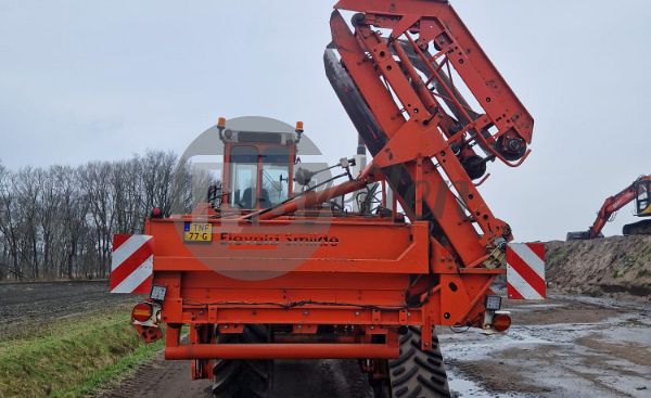Zelfrijdende rooimachine