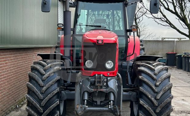 Tractor