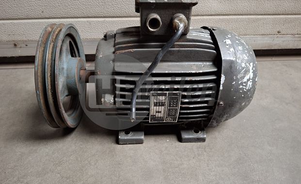 Motor met vertragingskast
