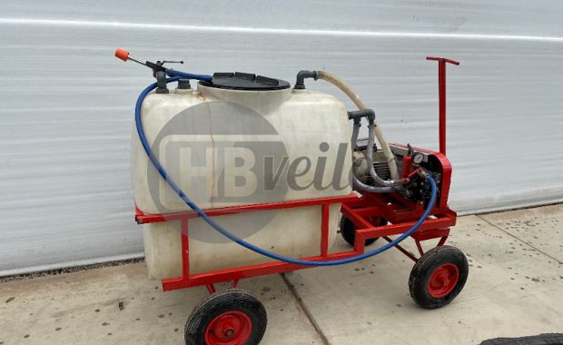 Motorvatspuit / Spuitwagen