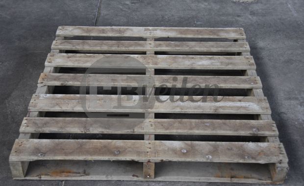Pallets (120x120 cm)